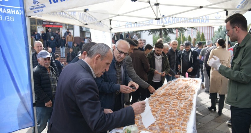 ŞEHİTLER ANISINA LOKMA İKRAMI
