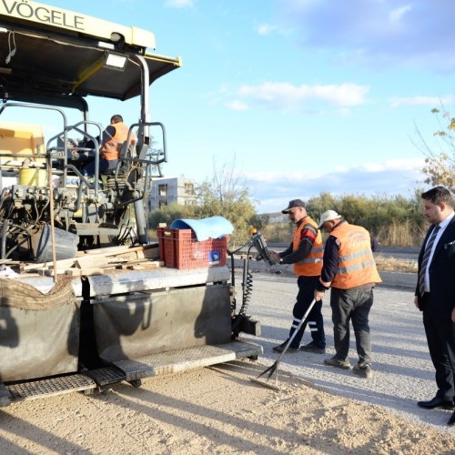 BAŞKAN ASFALT ÇALIŞMALARINI YERİNDE İNCELEDİ