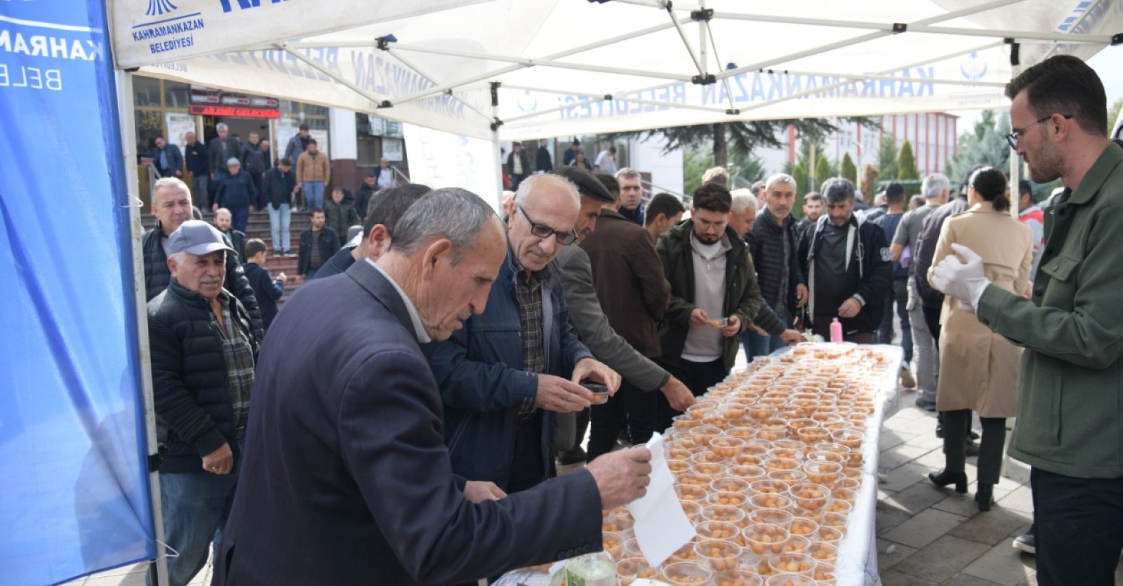 ŞEHİTLER ANISINA LOKMA İKRAMI