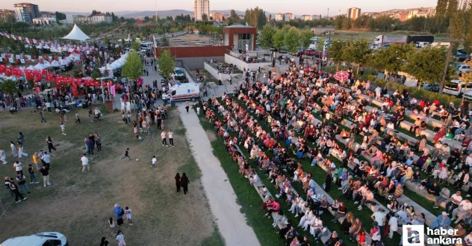 İHA-KAHRAMANKAZAN’DA LEZZET ŞÖLENİ BAŞLADI: ULUSLARARASI KAVURMA VE GASTRONOMİ FESTİVALİ ZİYARETÇİLERİNİ AĞIRLIYOR
