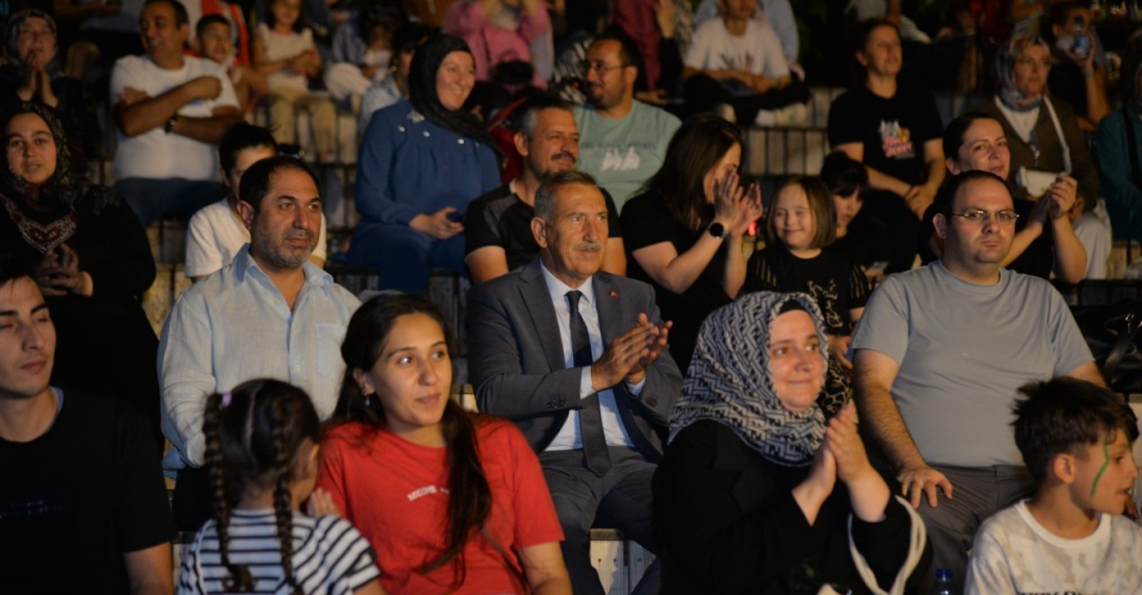 BAŞKENT POSTASI-KAHRAMANKAZAN’DA YAZ KONSERLERİ İKİ GÜN BOYUNCA MÜZİK VE EĞLENCEYLE RENKLENDİ