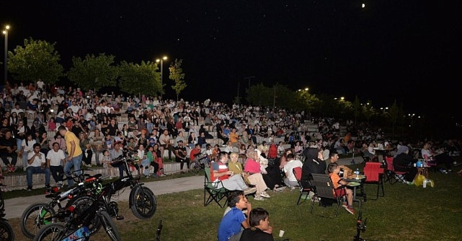 BEYAZ HABER AJANSI-KAHRAMANKAZAN'DA YEŞİLÇAM RÜZGARI ESTİ