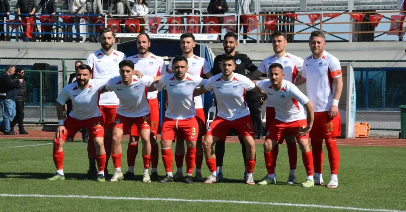 ANKARA MASASI-LİDER KAHRAMANKAZAN BELEDİYESPOR 2 PUANI 5 GOL İLE ALDI