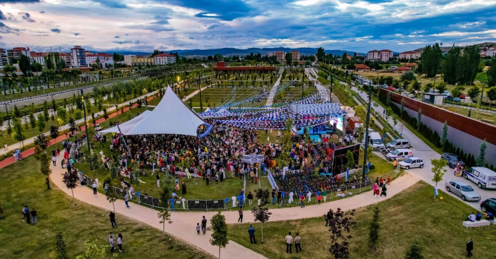 GAZETE HALK.COM-KAHRAMANKAZAN ULUSLARARASI KAVURMA VE GASTRONOMİ FESTİVALİ BAŞLIYOR!