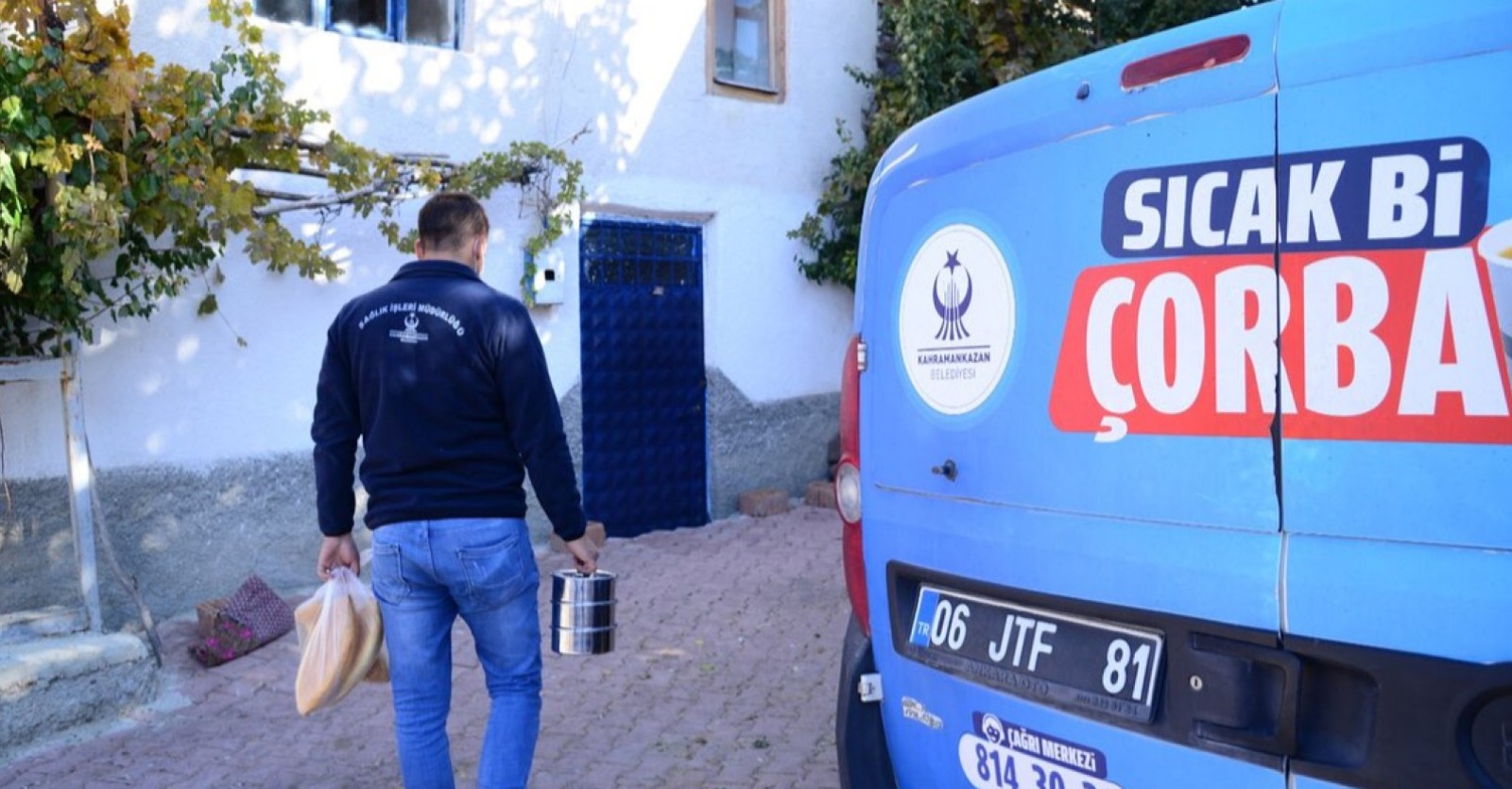 SICAK YEMEK HİZMETİ SÜRÜYOR