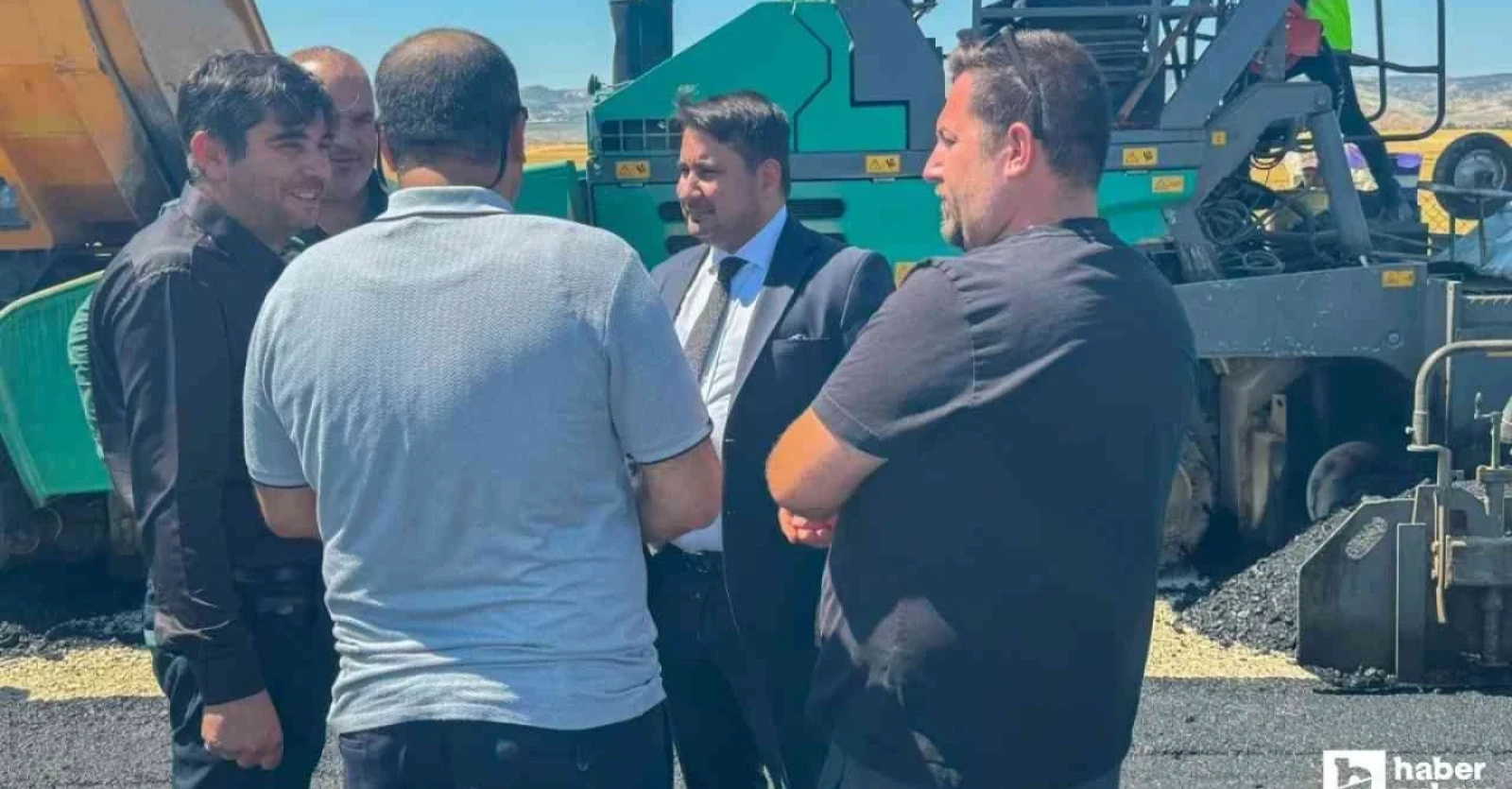 HABER ANKARA-KAHRAMANKAZAN BELEDİYE BAŞKANI ÇIRPANOĞLU ASFALT ÇALIŞMASINI YERİNDE İNCELEDİ