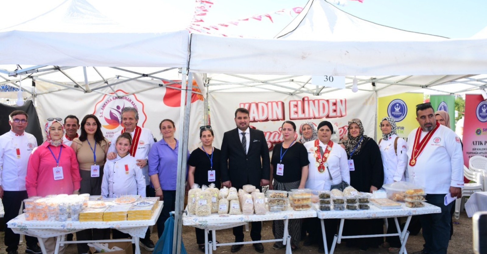 FLAŞ GAZETESİ- KAHRAMANKAZAN KAVURMA FESTİVALİ ON BİNLERCE KİŞİYİ AĞIRLADI