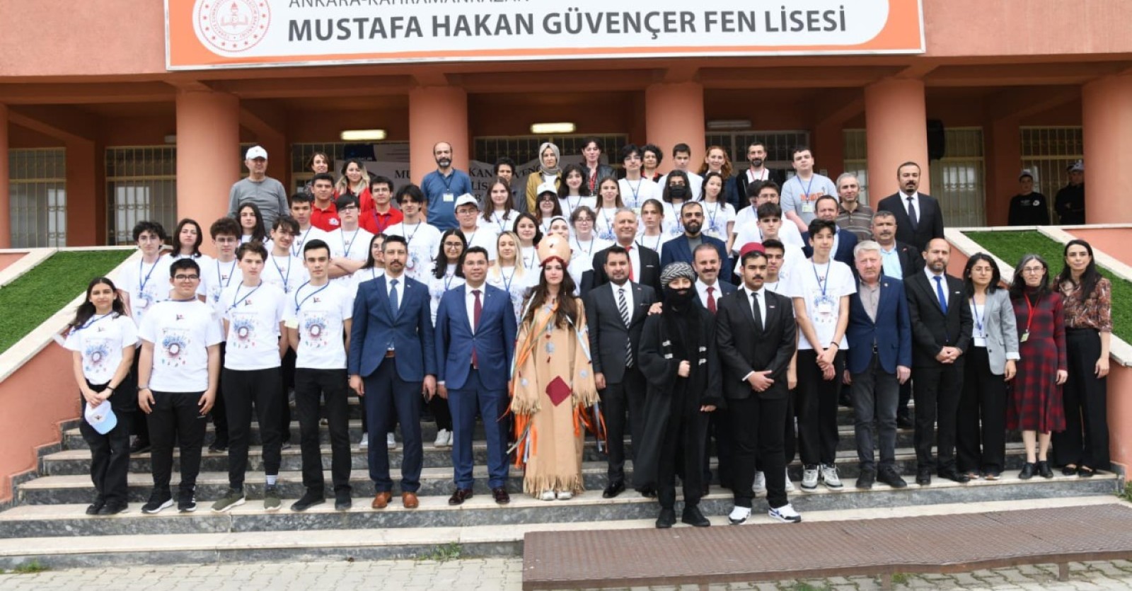 TÜBİTAK 4006 Bilim Fuarı açılışı, Başkanımız Sn. Selim Çırpanoğlu ve İlçe Milli Eğitim Müdürümüz Kemal Yıldırım’ın katılımlarıyla gerçekleşti.