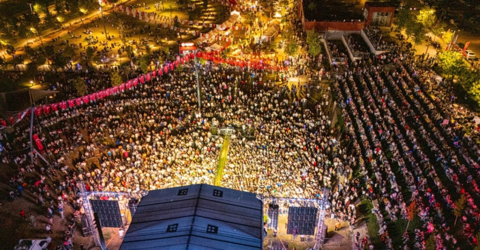 WORLD TÜRK- KAHRAMANKAZAN ULUSLARARASI KAVURMA VE GASTRONOMİ FESTİVALİ GÖRKEMLİ ŞEKİLDE TAMAMLANDI