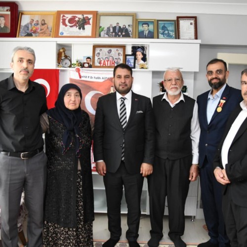 Başkanımız Sn. Selim Çırpanoğlu, Şehit Fatih Alparslan’ın ailesini ziyaret etti.