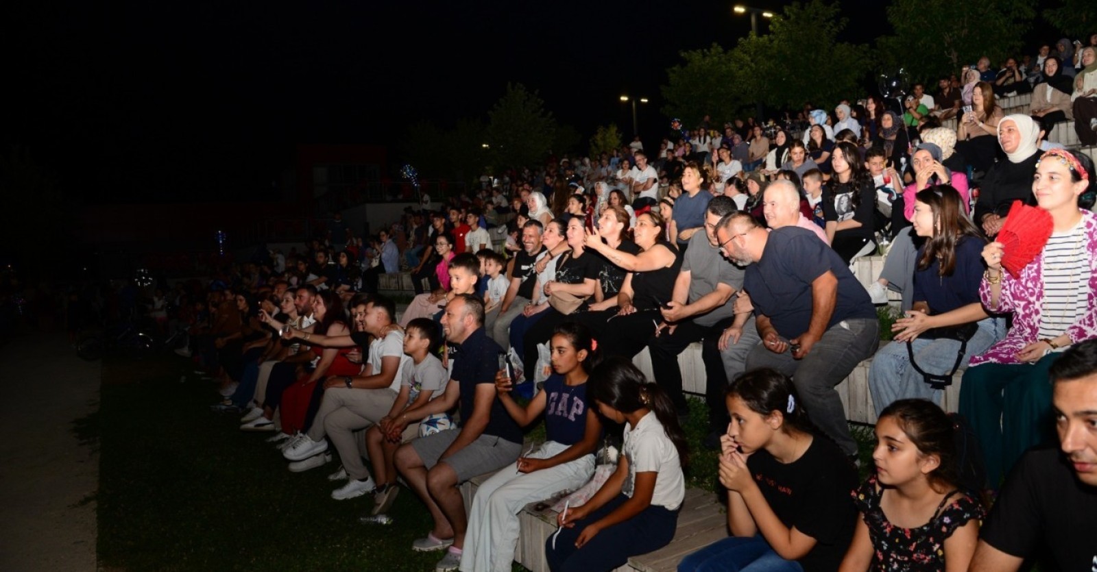 ANKA HABER AJANSI-KAHRAMANKAZAN’DA SANAT DOLU YAZ AKŞAMI