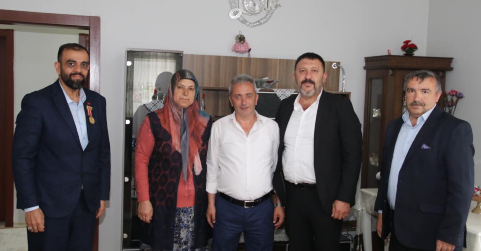 Başkan Yardımcımız Sedat Kubat,  Şehit ailelerini evinde ziyaret ederek, bayramlaştı.