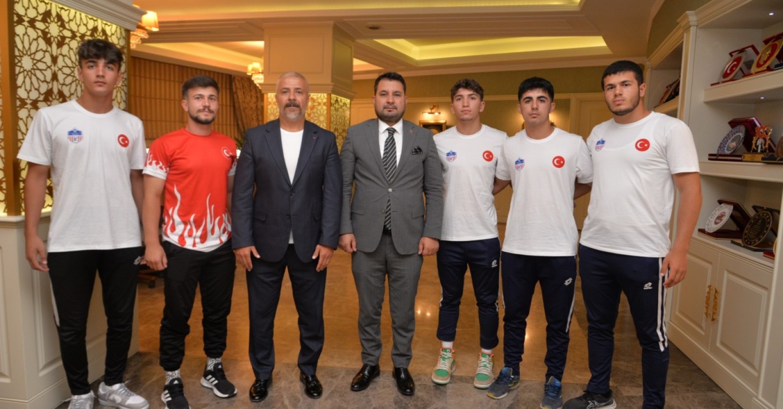 PEHLİVANLAR KIRKPINAR GÜREŞLERİNE HAZIR