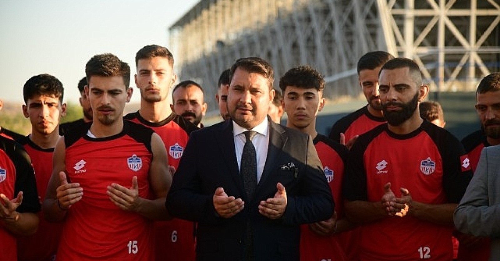 CUMHUR HABER AJANSI-KAHRAMANKAZAN BELEDİYESPOR YENİ SEZONA TÖRENLE BAŞLADI, HEDEF BAL LİGİ ŞAMPİYONLUĞU