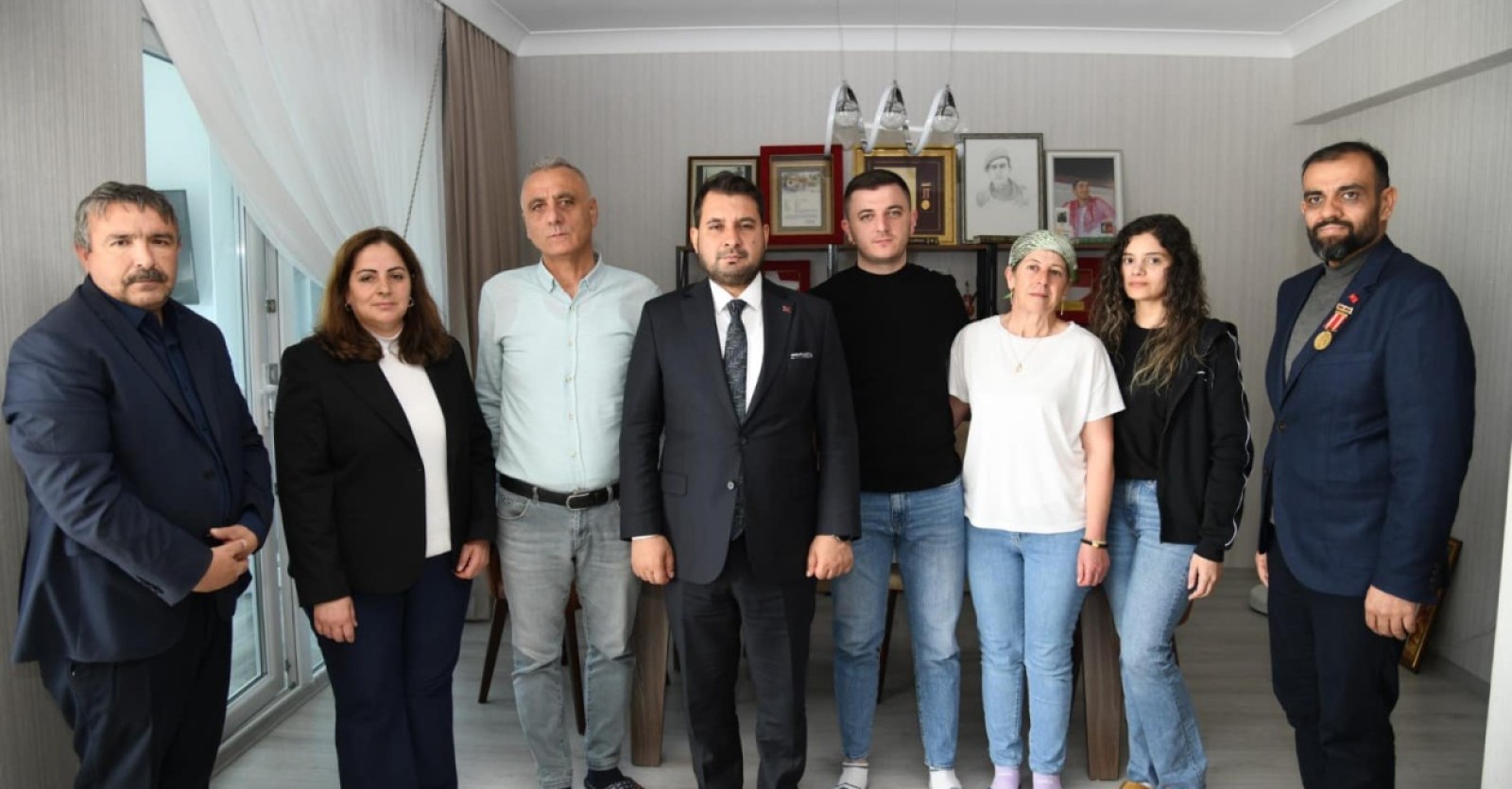 Başkanımız Sayın Selim Çırpanoğlu, Şehit Tunahan Doktur’un ailesini ziyaret etti.
